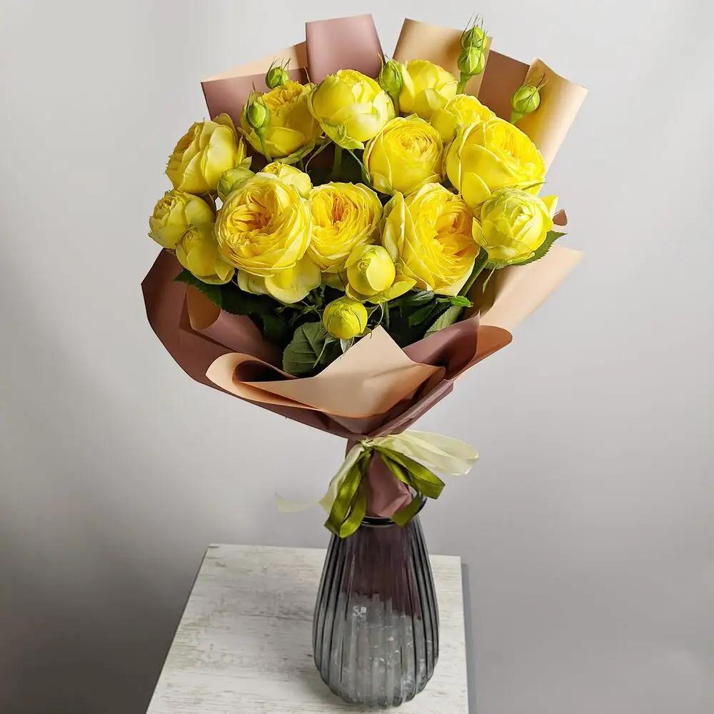 Bouquet of Yellow peony roses