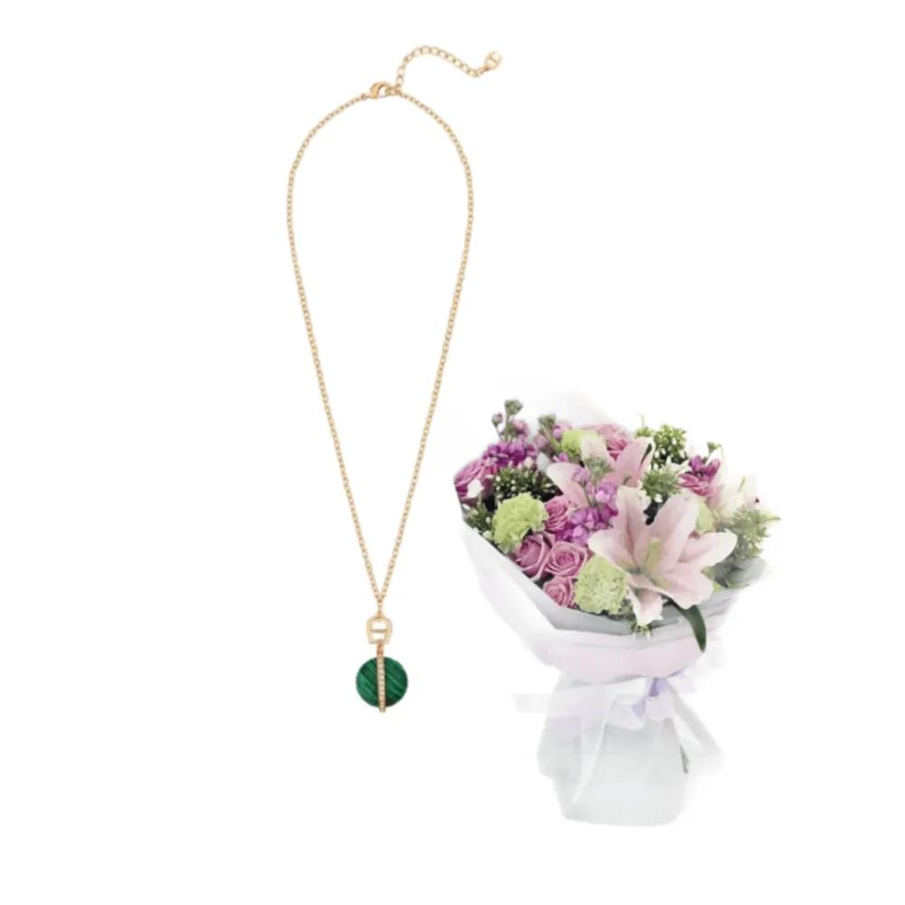 Aigner gifts ! 7undefined