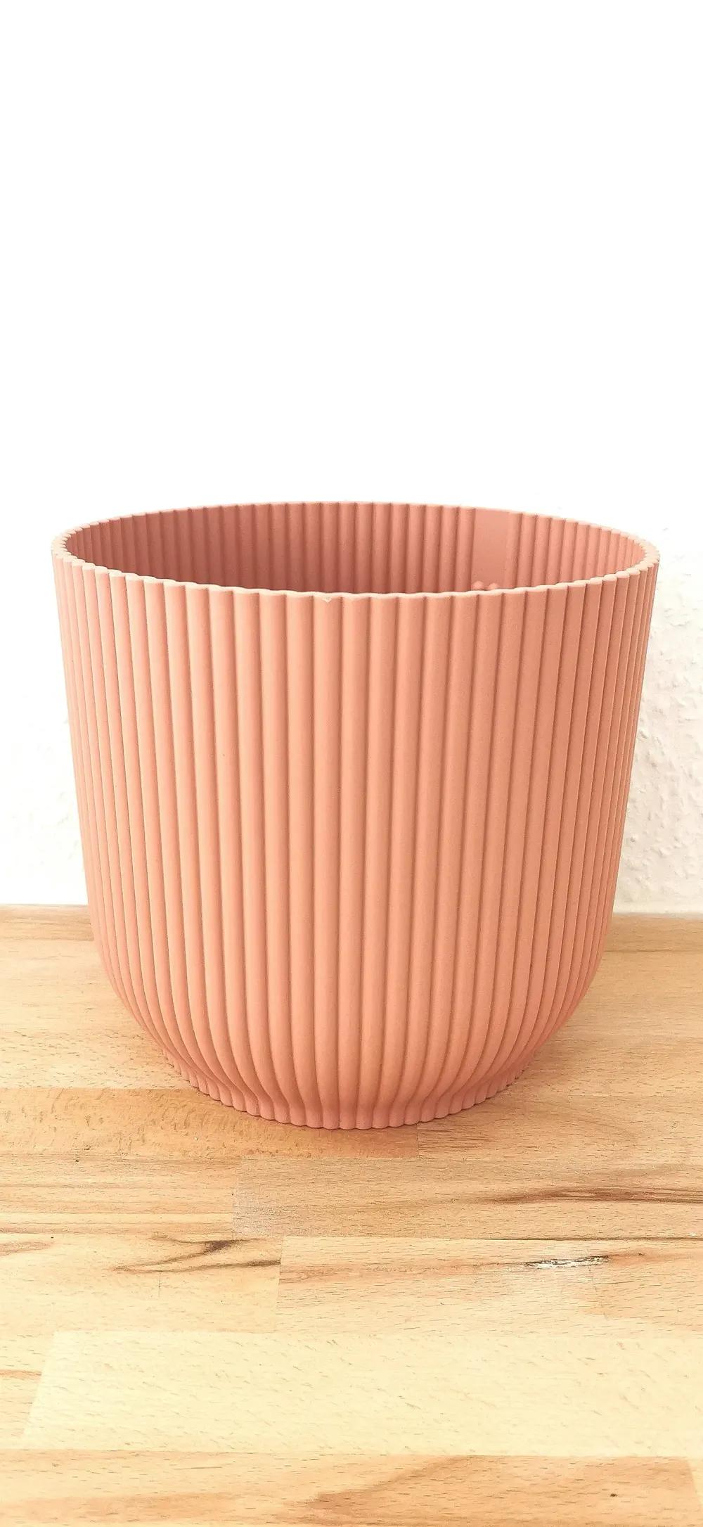 ELHO Plastic Pot - Delicate Pinkundefined