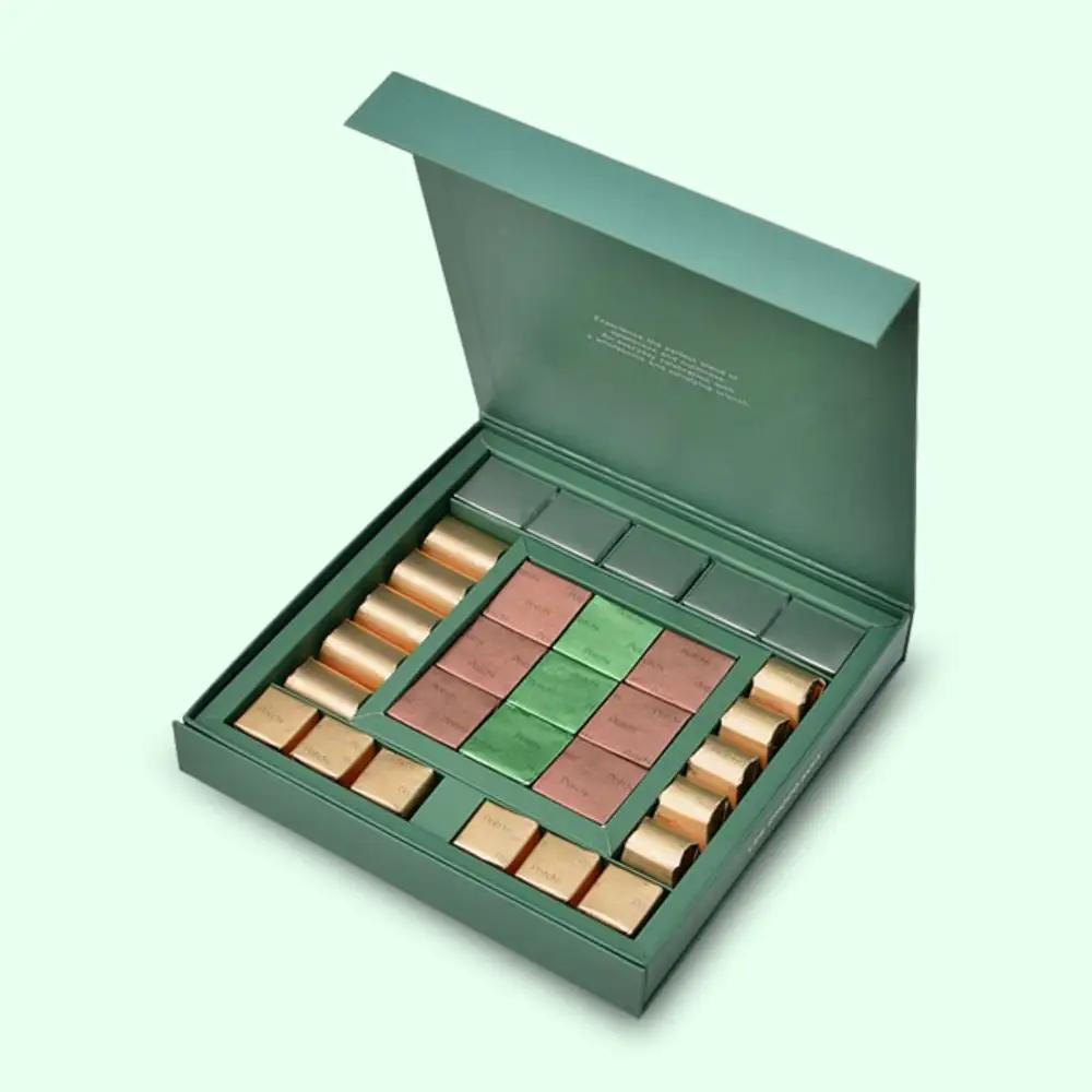 Les Choco NoixChocolate & Nuts Gift Box, Luxury Chocolate Nuts, Gourmet Chocolate Gift UAE, بوكس شوكولاتة ومكسرات, شوكولاتة بالمكسرات الفاخرة, هدية شوكولاتة راقية