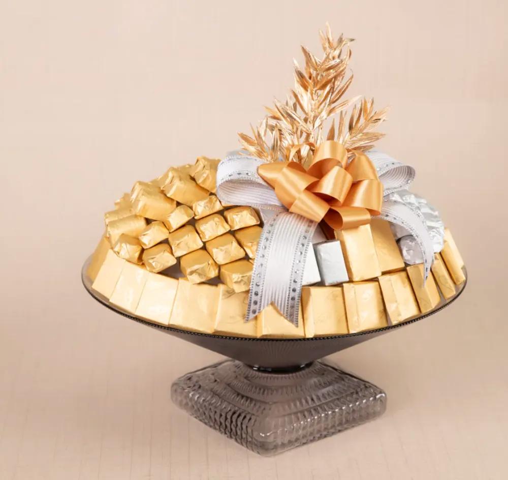 Le luxury vase 31Luxury Flower Vase, Premium Flower Arrangement, Elegant Floral Gift, مزهرية ورود فاخرة, تنسيق زهور فاخر, هدية زهور أنيقة