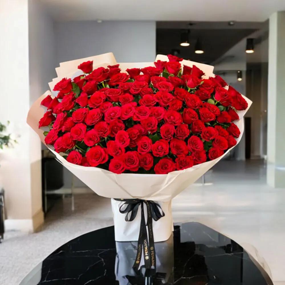 Blooming Roses Bouquet 11