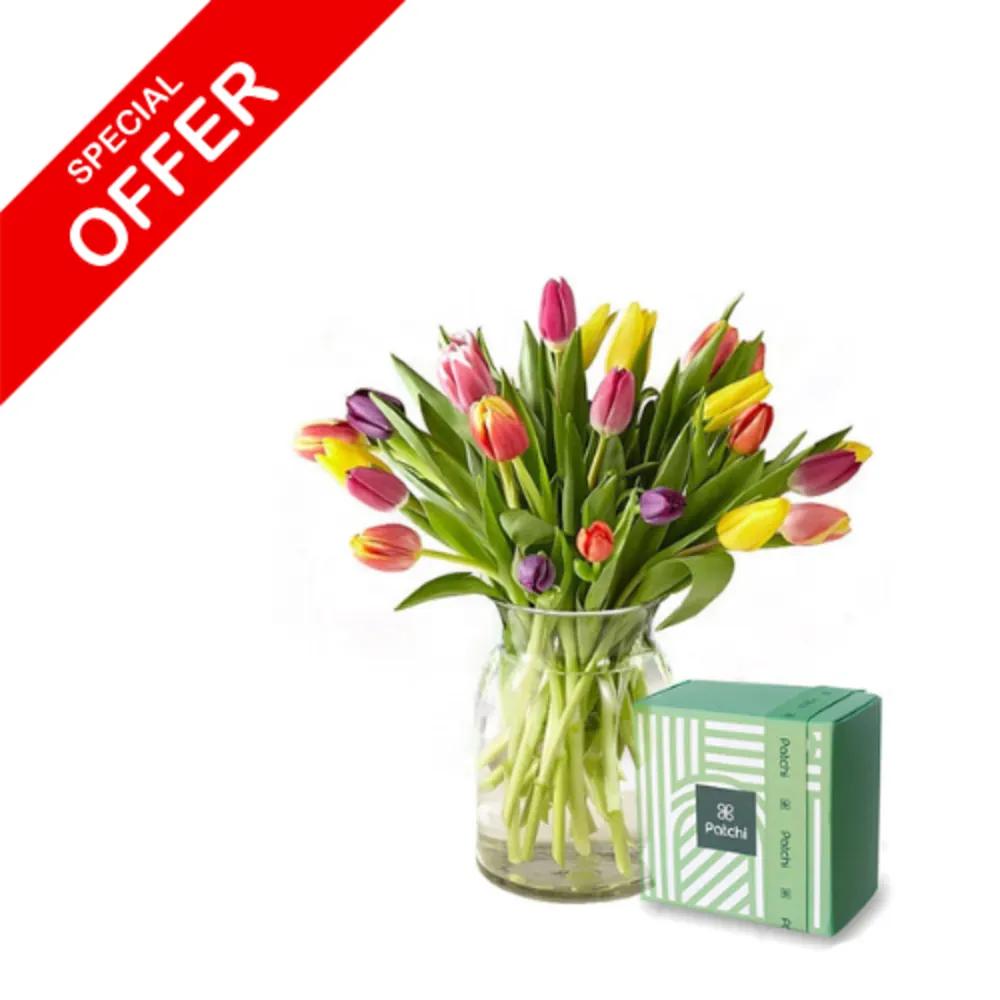 Tulips Vase with ChocolateTulips Vase with Chocolate, مزهرية توليب مع شوكولاتة, tulips, chocolate gift UAE, flowers, شوكولاتة باتشي