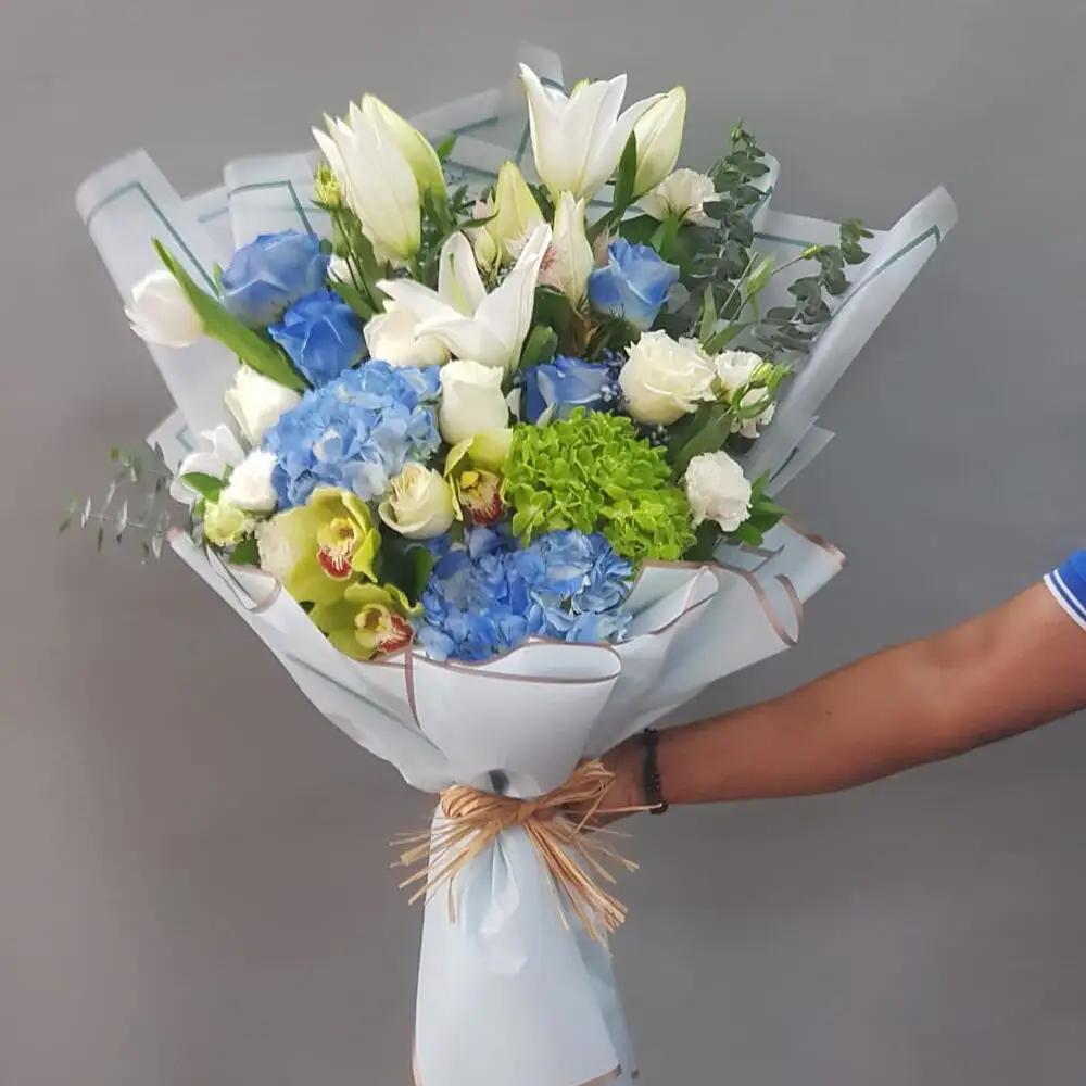 Roses & Lillies