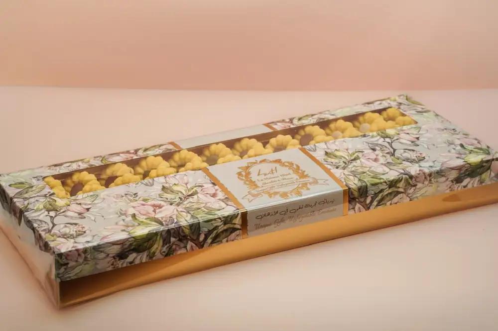 Petit four box