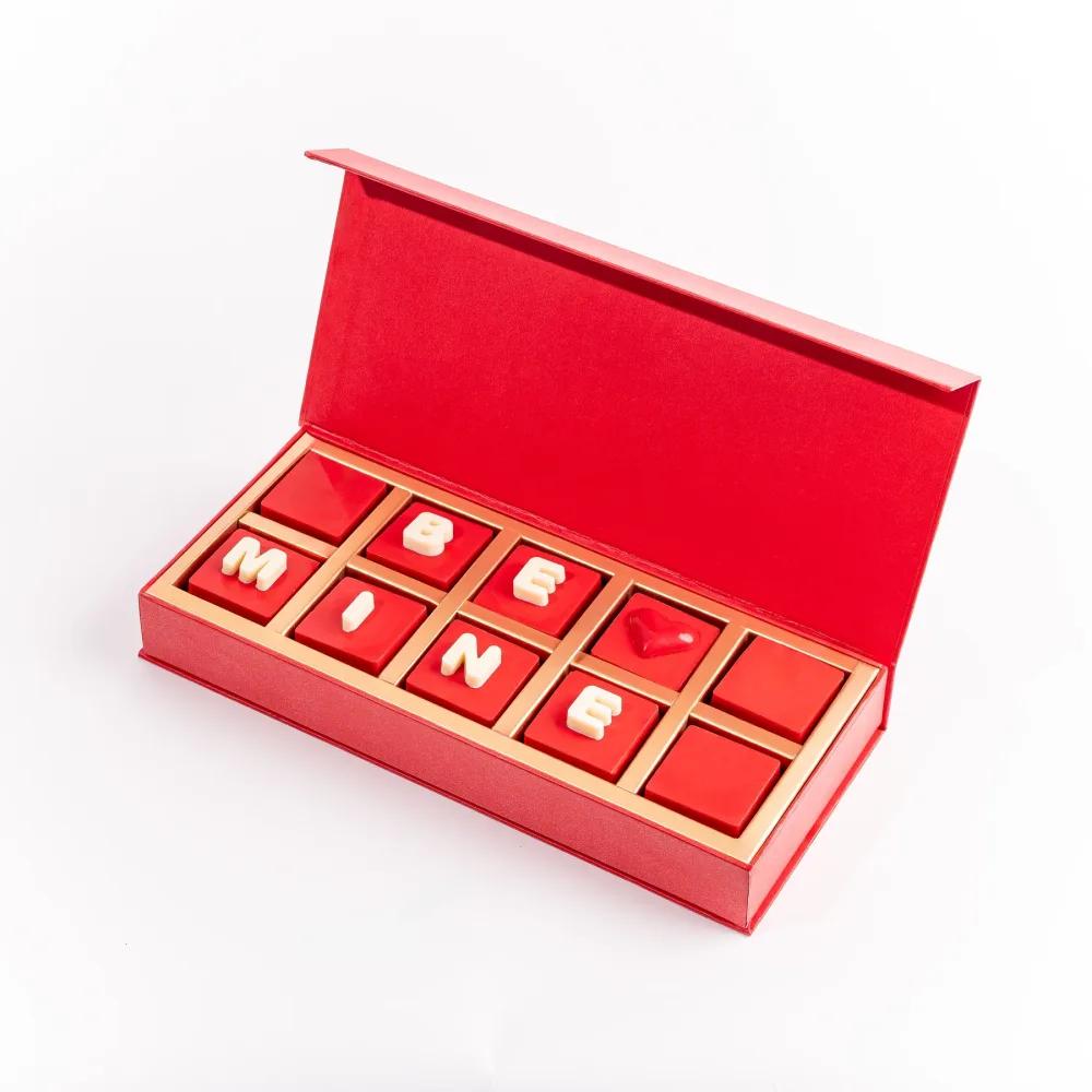 "Be Mine" Chocolate Gift Box"Be Mine" Chocolate Gift Box, Romantic Chocolate Gift Box, Luxury Chocolate Gift UAE, بوكس شوكولاتة "كن لي", بوكس شوكولاتة رومانسي, هدية شوكولاتة فاخرة