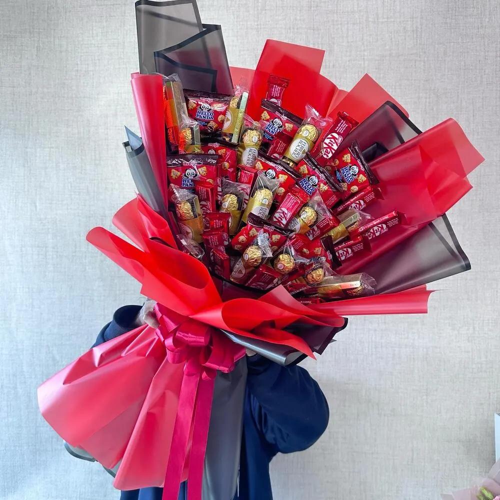 Chocolate Bouquet 6828Graduation Chocolate Gift, Graduation Gift, Chocolate Gift, شوكولاتة تخرج, هدية تخرج, هدية شوكولاتة