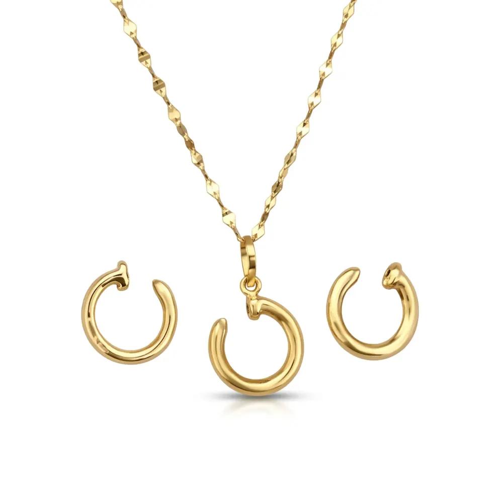 Chain with a pendant in the shape of a love heart 9