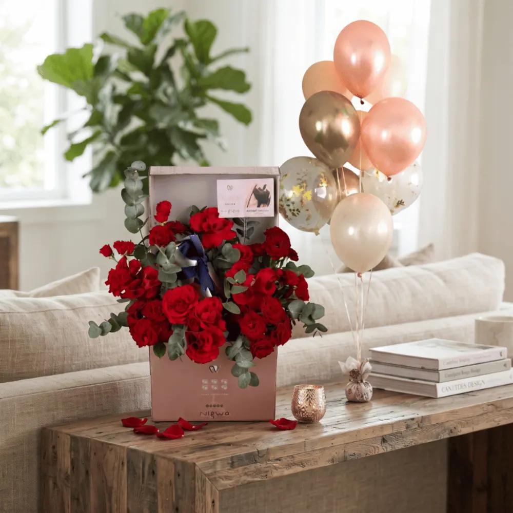 Large Nigwa box with a full set of balloons 4