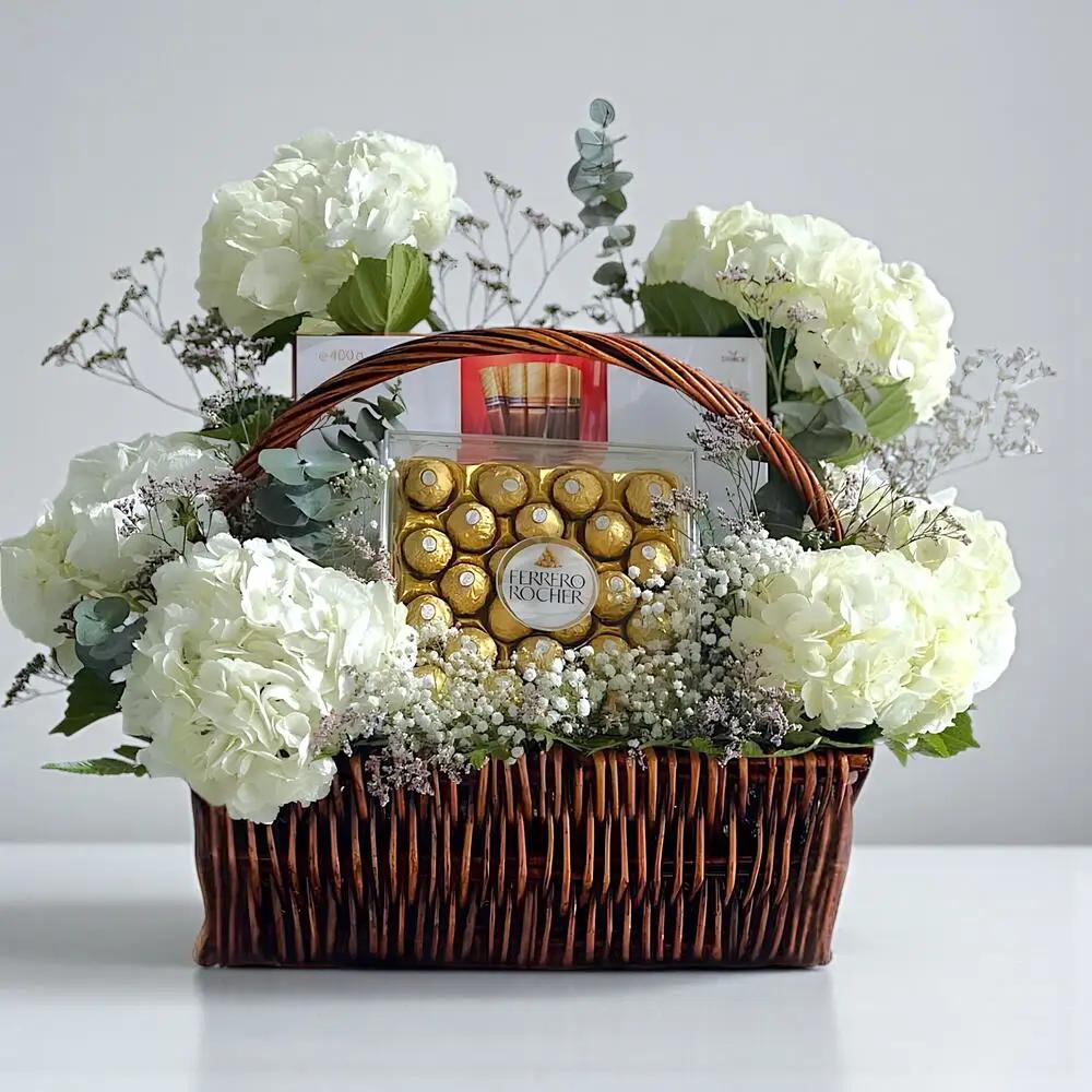 Bouquet of roses with chocolate1